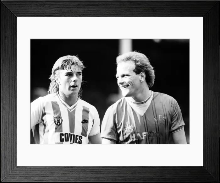 Framed Print : English League Division One match at Goodison Park. Everton 4 v Sunderland 1 Framed Print : English League Division One match at Goodison Park. Everton 4 v Sunderland 1