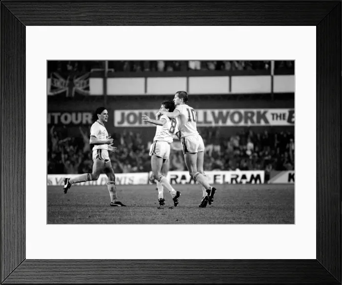 Framed Print : Everton 1 v. Sheffield Wednesday 1. December 1984 MF18-18-024 Framed Print : Everton 1 v. Sheffield Wednesday 1. December 1984 MF18-18-024