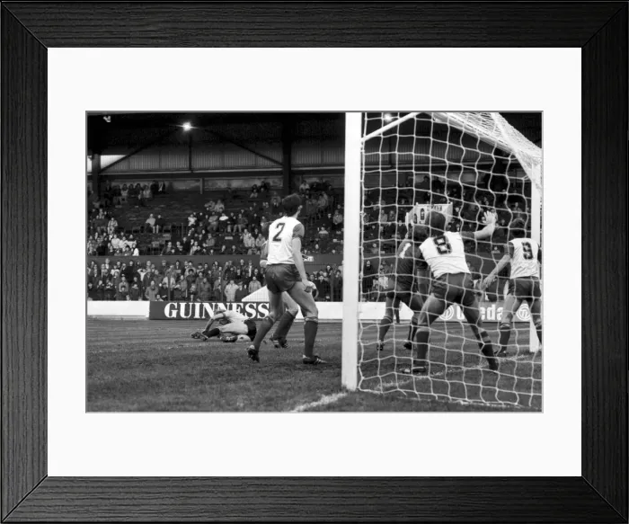 Framed Print : Stoke 1 v. Watford 3. November 1984 MF18-16-011