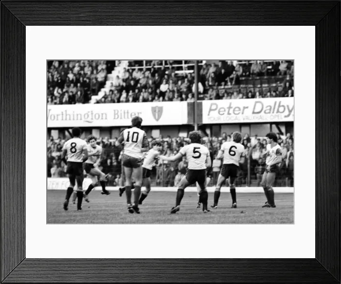 Framed Print : Stoke 1 v. Watford 3. November 1984 MF18-16-059 Framed Print : Stoke 1 v. Watford 3. November 1984 MF18-16-059