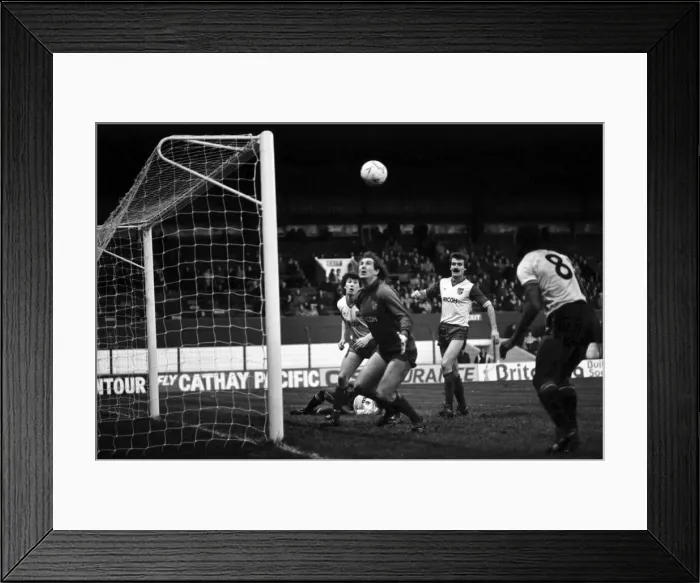 Framed Print : Stoke 1 v. Watford 3. November 1984 MF18-16-003