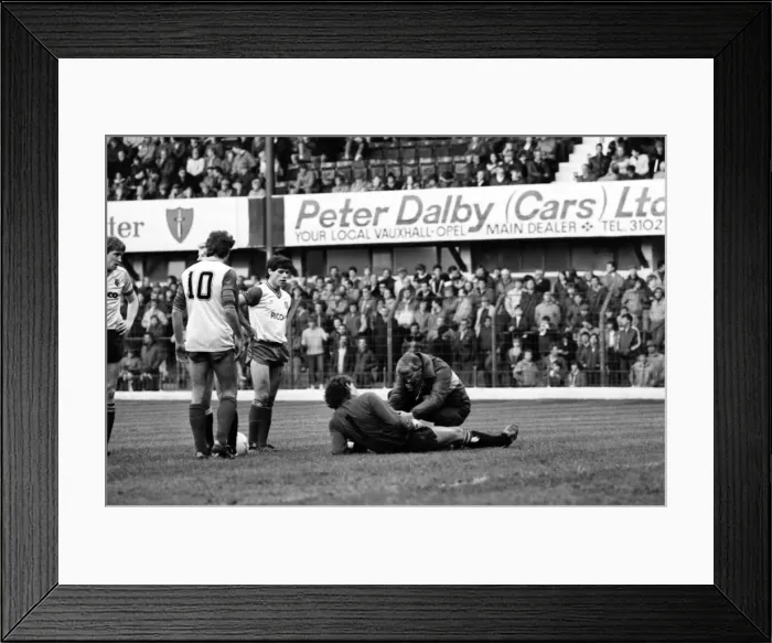 Framed Print : Stoke 1 v. Watford 3. November 1984 MF18-16-053 Framed Print : Stoke 1 v. Watford 3. November 1984 MF18-16-053