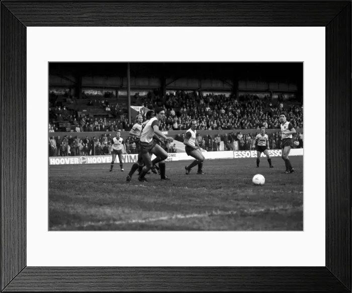Framed Print : Stoke 1 v. Watford 3. November 1984 MF18-16-020 Framed Print : Stoke 1 v. Watford 3. November 1984 MF18-16-020