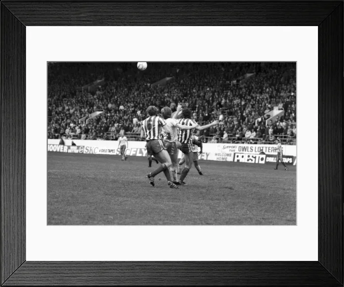 Framed Print : Stoke 0 v. Liverpool 1. November 1984 MF18-11-029 Framed Print : Stoke 0 v. Liverpool 1. November 1984 MF18-11-029