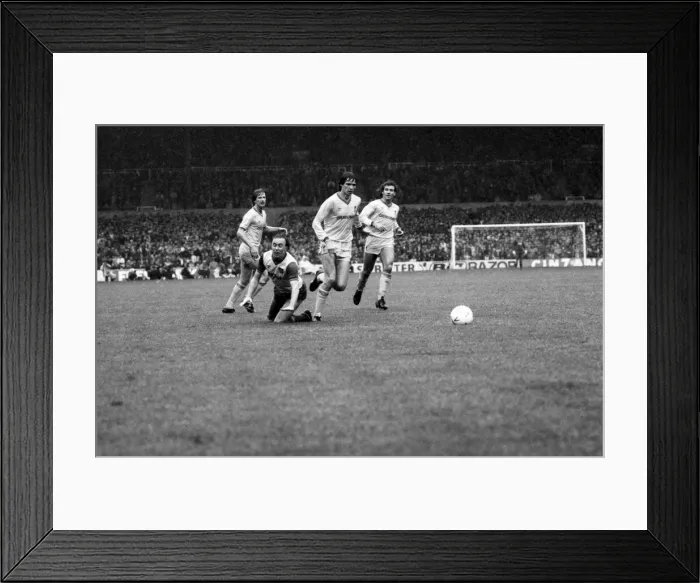 Framed Print : Stoke 0 v. Liverpool 1. November 1984 MF18-11-009 Framed Print : Stoke 0 v. Liverpool 1. November 1984 MF18-11-009