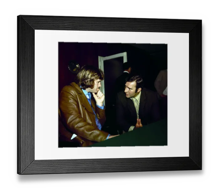 Framed Print : Footballer Rodney Marsh speaks with Manchester City manager Malcolm Allison after signing Framed Print : Footballer Rodney Marsh speaks with Manchester City manager Malcolm Allison after signing