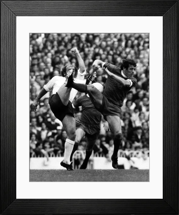 Framed Print : Tottenham Hotspur v Liverpool Division One Football Sept 1971 Ian Callaghan Framed Print : Tottenham Hotspur v Liverpool Division One Football Sept 1971 Ian Callaghan