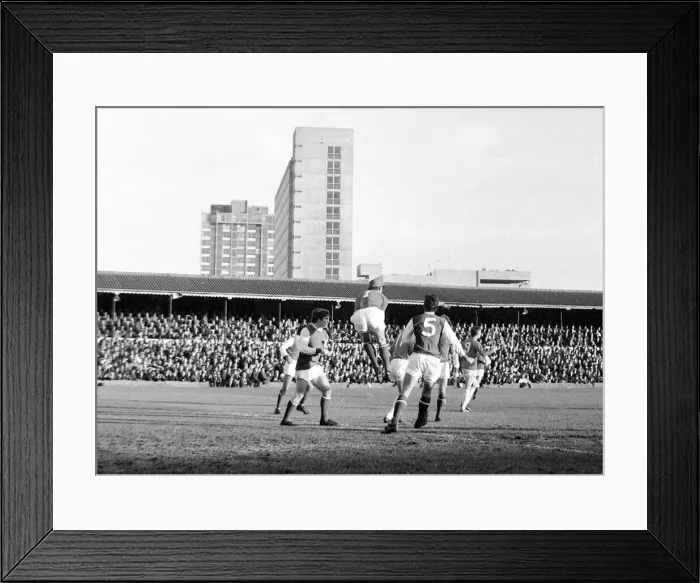 Framed Print : English League Cup Division One match at Portman Road Ipswich Town v Arsenal Framed Print : English League Cup Division One match at Portman Road Ipswich Town v Arsenal