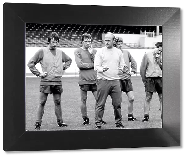 Arsenal coach Don Howe instrucing his players during a training session 22nd August
