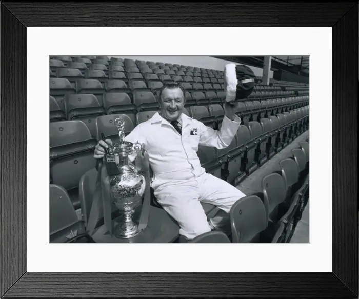 Framed Print : Liverpool manager Bob Paisley with the league champioship cup 1982 Overalls Framed Print : Liverpool manager Bob Paisley with the league champioship cup 1982 Overalls