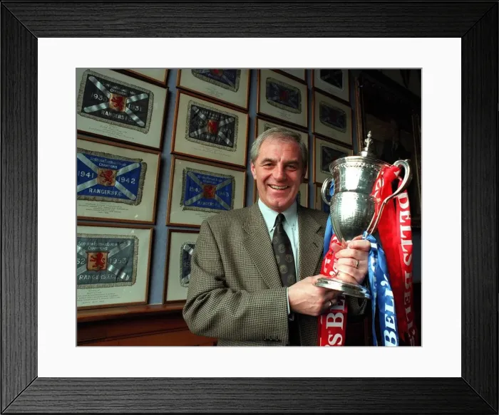 Framed Print : Walter Smith Glasgow Rangers Football Manager with the Scottish Premier League Trophy Framed Print : Walter Smith Glasgow Rangers Football Manager with the Scottish Premier League Trophy
