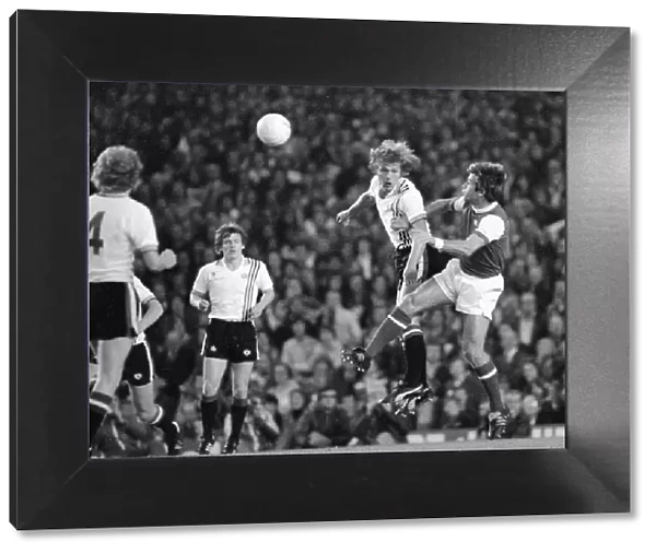 Arsenal attacks the Manchester United goal at Highbury August 1977