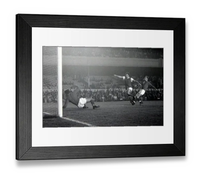 Framed Print : English League Cup replay at Highbury Arsenal v Ipswich Town Ipswich Framed Print : English League Cup replay at Highbury Arsenal v Ipswich Town Ipswich