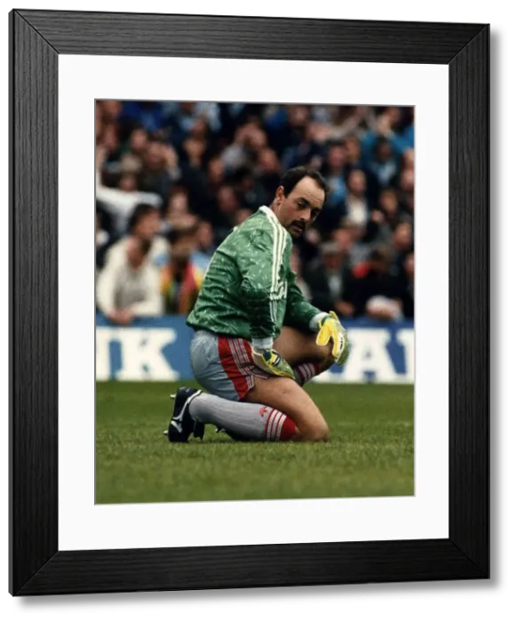 Framed Print : Bruce Grobbelaar Liverpool goalkeeper at the Southampton match 1989 Framed Print : Bruce Grobbelaar Liverpool goalkeeper at the Southampton match 1989