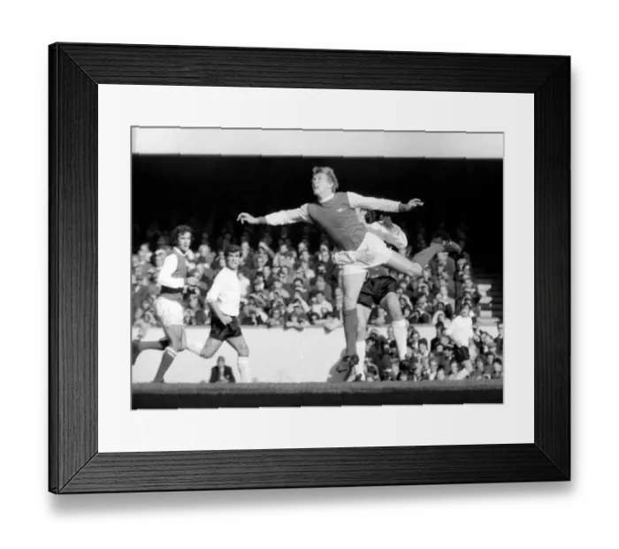 Framed Print : English League Division One match at Highbury Arsenal v Nottingham Forest A Framed Print : English League Division One match at Highbury Arsenal v Nottingham Forest A