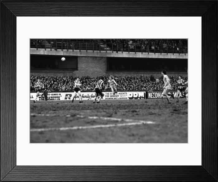 Framed Print : Grimsby v. Manchester City. February 1984 MF14-02-007 The final score was a one all draw Framed Print : Grimsby v. Manchester City. February 1984 MF14-02-007 The final score was a one all draw