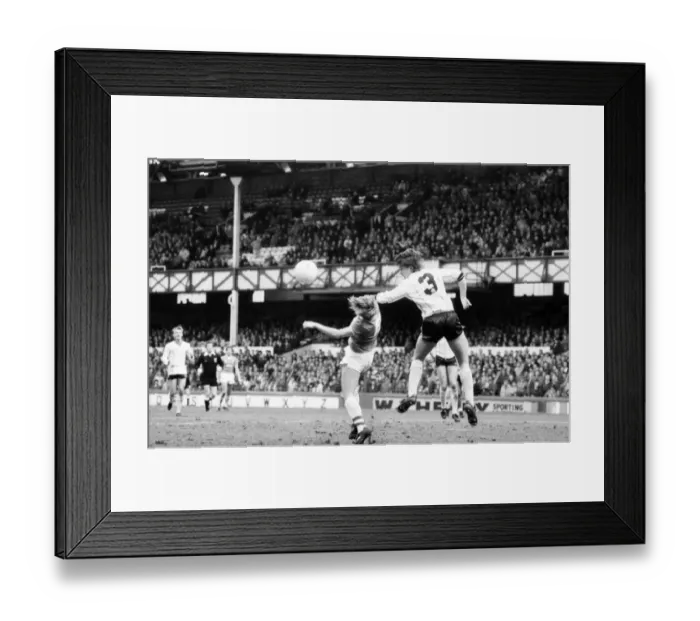 Framed Print : Everton v. Notts County. February 1984 MF14-01-002 The final score was a four one victory