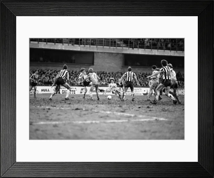 Framed Print : Grimsby v. Manchester City. February 1984 MF14-02-004 The final score was a one all draw Framed Print : Grimsby v. Manchester City. February 1984 MF14-02-004 The final score was a one all draw