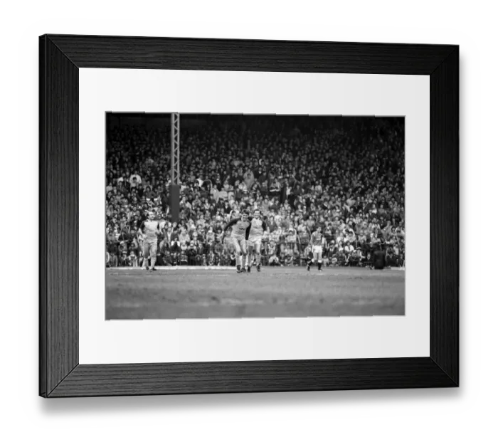 Framed Print : Manchester United v. Sunderland. April 1985 MF21-03-036 The final score was a two all