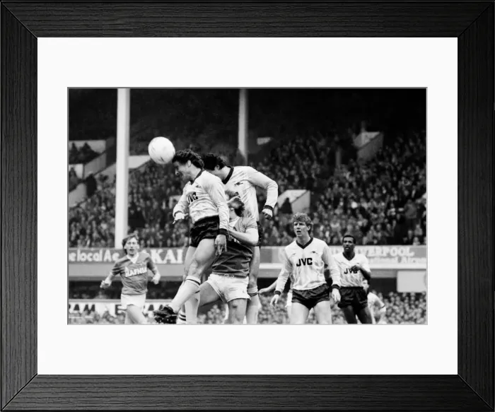 Framed Print : Everton v. Arsenal. March 1985 MF20-13-001 The final score was a two nil victory Framed Print : Everton v. Arsenal. March 1985 MF20-13-001 The final score was a two nil victory
