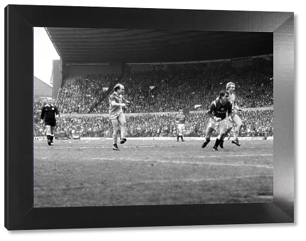 Manchester United v. Sunderland. April 1985 MF21-03-013 The final score was a two all