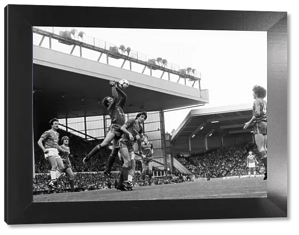 Liverpool v. Everton. October 1984 MF18-04-051 The final score was a one nil victory to