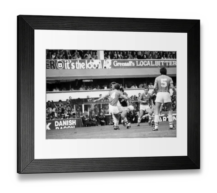 Framed Print : Everton v. Aston Villa. October 1984 MF18-01-006 The final score was a two one victory Framed Print : Everton v. Aston Villa. October 1984 MF18-01-006 The final score was a two one victory
