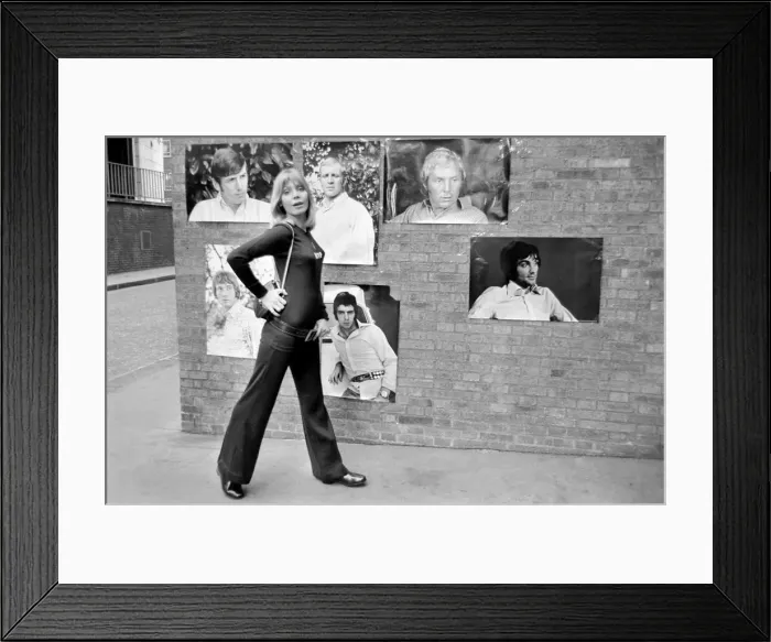 Framed Print : Clothing fashion: Football fashion. December 1969 Z11686-015 Framed Print : Clothing fashion: Football fashion. December 1969 Z11686-015