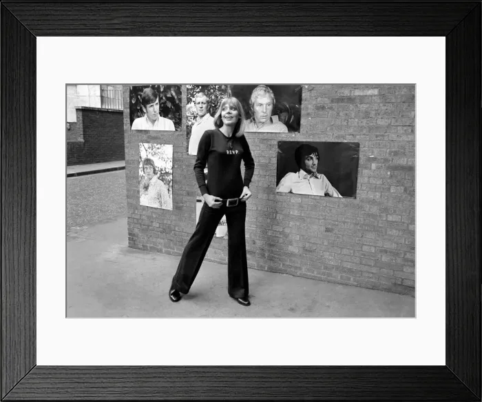 Framed Print : Clothing fashion: Football fashion. December 1969 Z11686-011 Framed Print : Clothing fashion: Football fashion. December 1969 Z11686-011