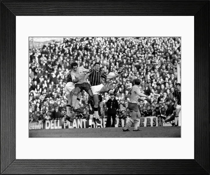 Framed Print : Sport: Football: Crystal Palace v. Arsenal. Action from the match Framed Print : Sport: Football: Crystal Palace v. Arsenal. Action from the match
