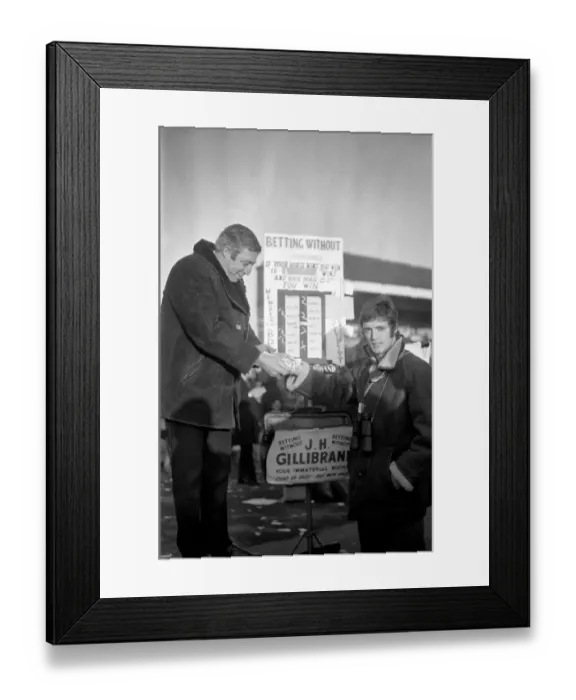Framed Print : Sport: Football: Manchester United player Willie Morgan at Haydoch races