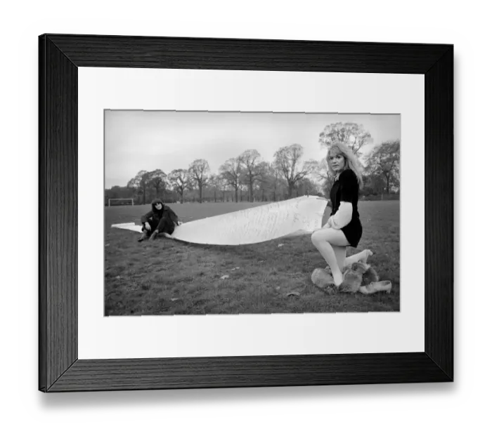 Framed Print : It was just over six weeks ago that pop singer John Morgan first met22 year old Swedish
