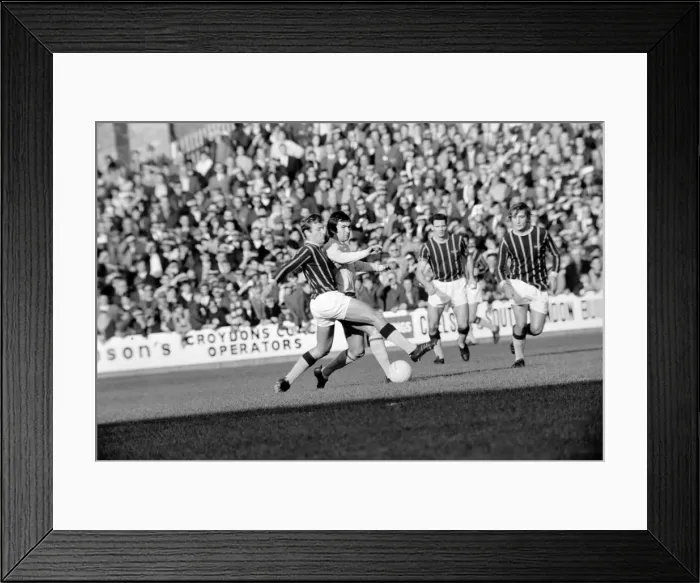 Framed Print : Sport: Football: Crystal Palace v. Arsenal. Action from the match