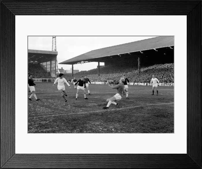 Framed Print : Burnley v. Manchester United. Nobby Stiles of MC United seen in action during his first Framed Print : Burnley v. Manchester United. Nobby Stiles of MC United seen in action during his first