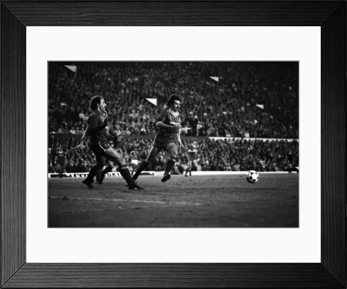 Framed Print : Liverpool v. Ipswich. November 1984 MF18-15-006 The final score was a two nil Framed Print : Liverpool v. Ipswich. November 1984 MF18-15-006 The final score was a two nil