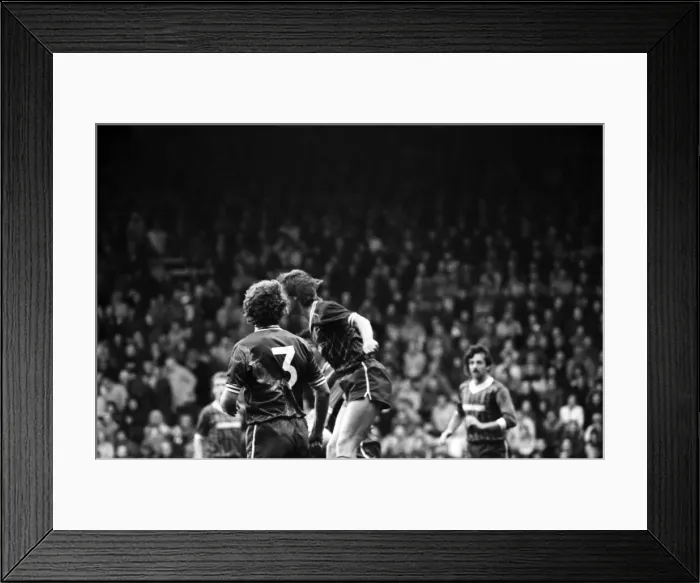 Framed Print : Liverpool v. Everton. October 1984 MF18-04-006 The final score was a one nil Framed Print : Liverpool v. Everton. October 1984 MF18-04-006 The final score was a one nil