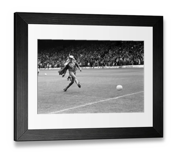 Framed Print : Liverpool v. Everton. October 1984 MF18-04-058 The final score was a one nil victory to Framed Print : Liverpool v. Everton. October 1984 MF18-04-058 The final score was a one nil victory to