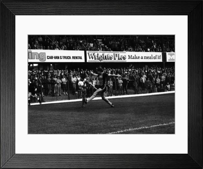 Framed Print : Stoke. v. Southampton. October 1984 MF18-03-068 The final score was a three one Framed Print : Stoke. v. Southampton. October 1984 MF18-03-068 The final score was a three one