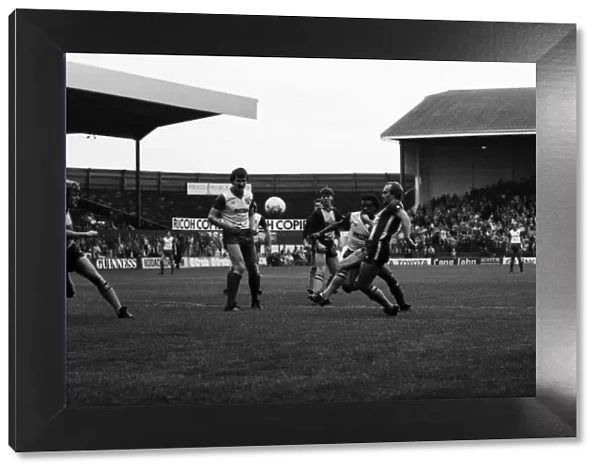 Stoke. v. Southampton. October 1984 MF18-03-057 The final score was a three one