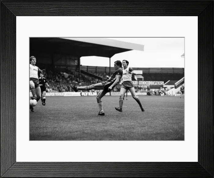 Framed Print : Stoke. v. Southampton. October 1984 MF18-03-041 The final score was a three one