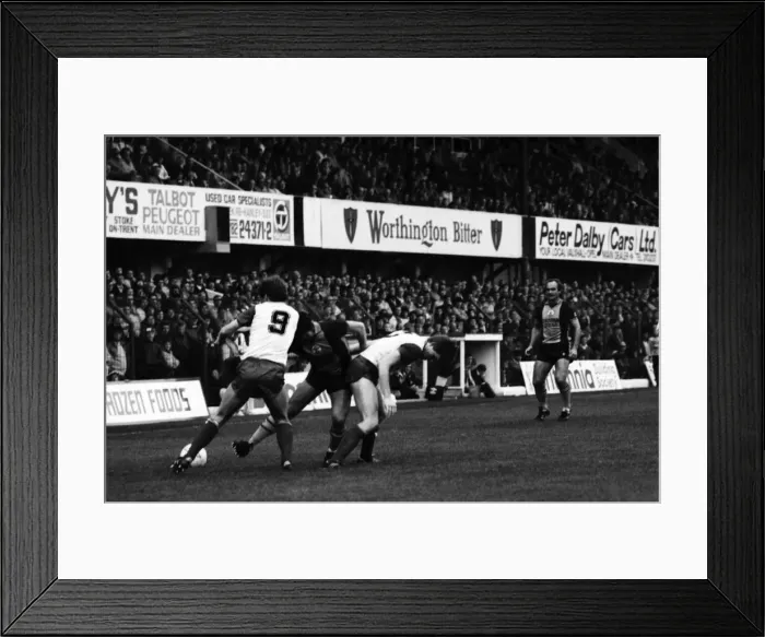 Framed Print : Stoke. v. Southampton. October 1984 MF18-03-012 The final score was a three one Framed Print : Stoke. v. Southampton. October 1984 MF18-03-012 The final score was a three one