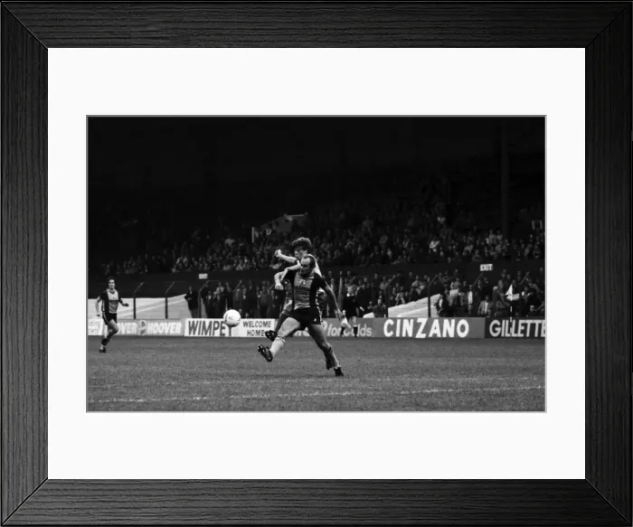 Framed Print : Stoke. v. Southampton. October 1984 MF18-03-015 The final score was a three one Framed Print : Stoke. v. Southampton. October 1984 MF18-03-015 The final score was a three one