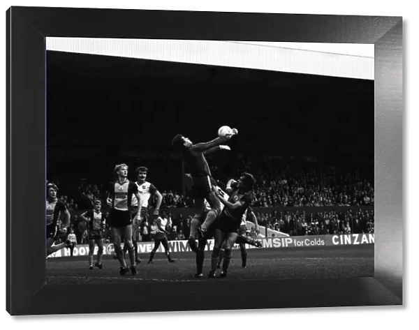 Stoke. v. Southampton. October 1984 MF18-03-059 The final score was a three one