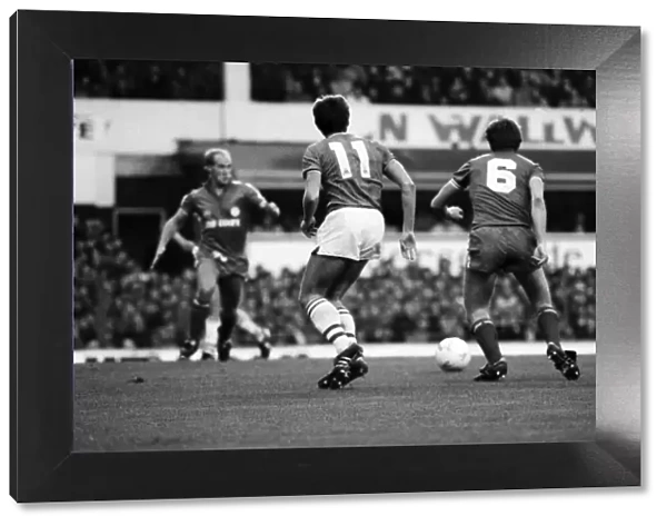 Everton 3 v. Leicester City 0. November 1984 MF18-08-009