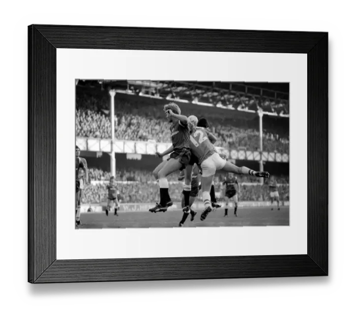 Framed Print : Everton 5 v. Manchester United 0. October 1984 MF18-07-017 Framed Print : Everton 5 v. Manchester United 0. October 1984 MF18-07-017
