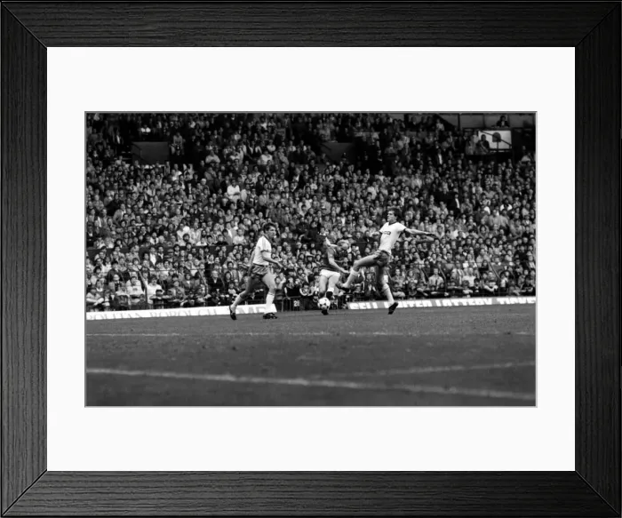 Framed Print : Manchester United 5 v. West Ham 1. October 1984 MF18-02-063 Framed Print : Manchester United 5 v. West Ham 1. October 1984 MF18-02-063