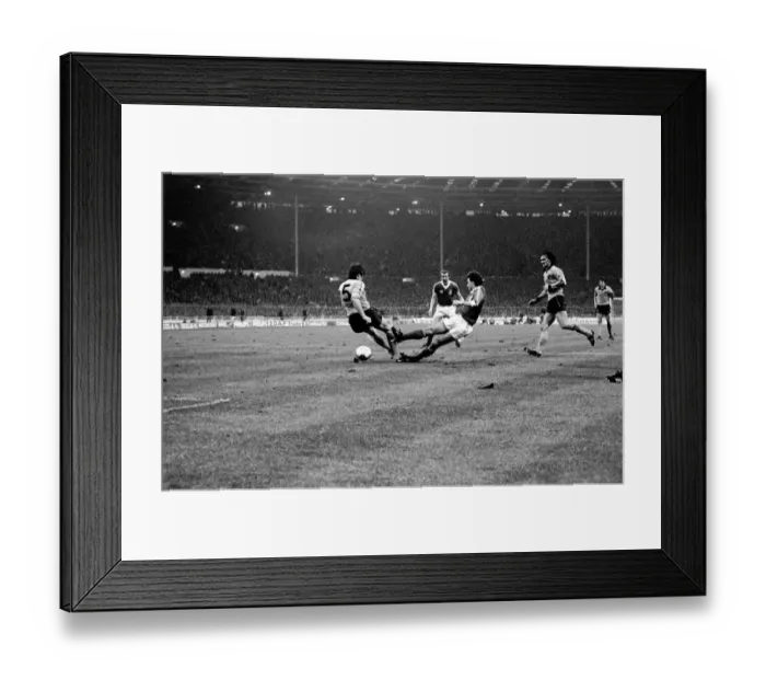Framed Print : Nottingham Forest v. Wolverhampton Wanderers. (League Cup Final). March 1980 LF02-06-121