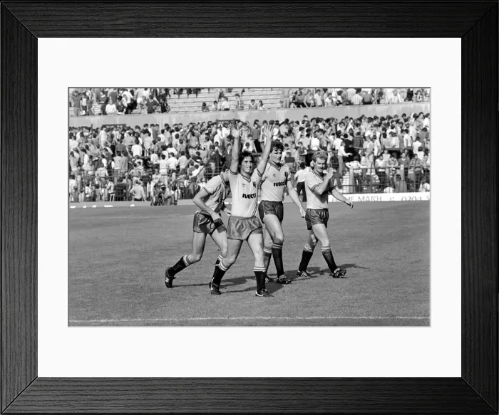Framed Print : Manchester United 1 v. Watford 1. August 1984 MF17-18-001 Framed Print : Manchester United 1 v. Watford 1. August 1984 MF17-18-001