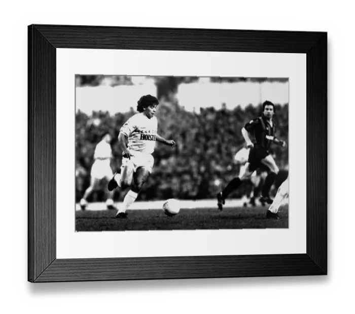 Framed Print : Argentine footballer Diego Maradona playing for Tottenham Hotspur in the Osvaldo Ardiles Framed Print : Argentine footballer Diego Maradona playing for Tottenham Hotspur in the Osvaldo Ardiles