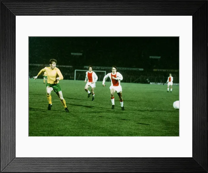Framed Print : Johan Cruyff Ajax 1971 Ajax Celtic European Cup quarter final Framed Print : Johan Cruyff Ajax 1971 Ajax Celtic European Cup quarter final